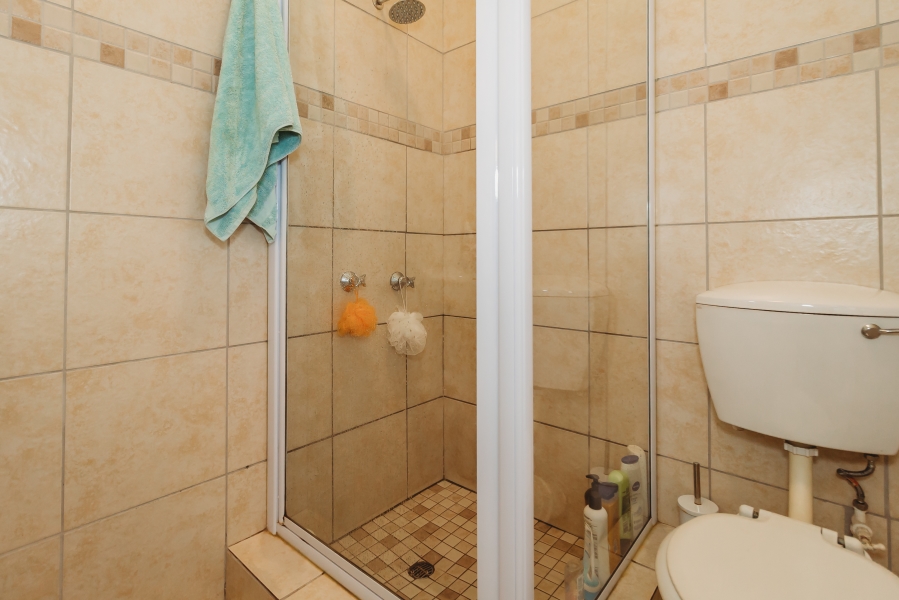 5 Bedroom Property for Sale in Dormehls Drift Western Cape